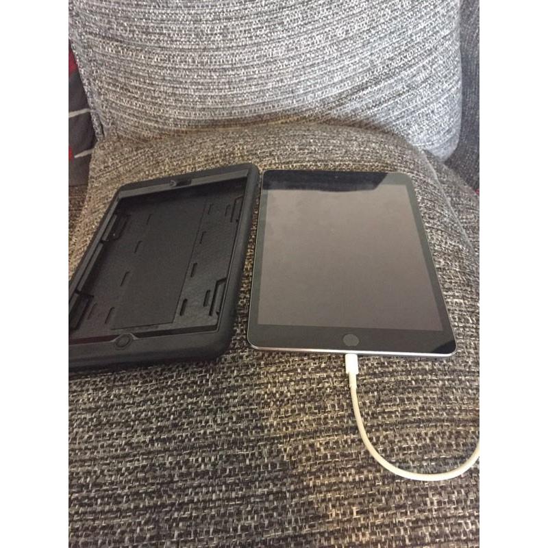 iPad mini 3 wifi cellular 16gb