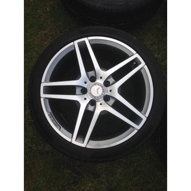 x4 Mercedes AMG 18" staggered alloys with Pirelli tyres