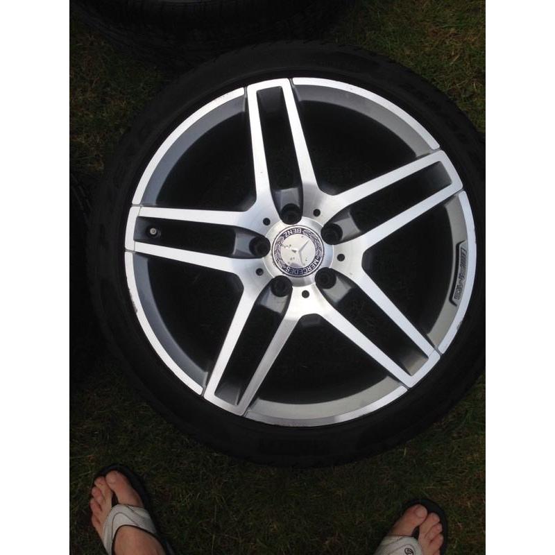 x4 Mercedes AMG 18" staggered alloys with Pirelli tyres