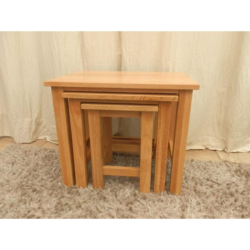Sherwood Oak Nest of Tables