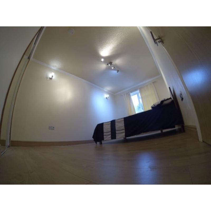 Newly decorated double bedrooms in Kingston