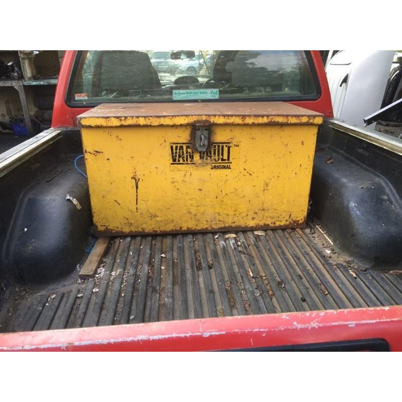 Mitsubishi l200 2.5 td 4x4 pick up