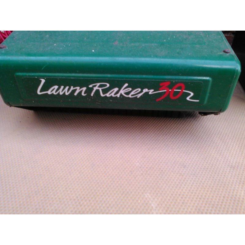 Lawn scarifier.