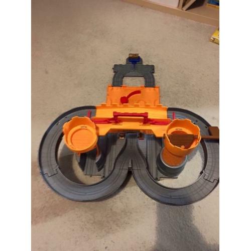 Thomas the tank take and play track