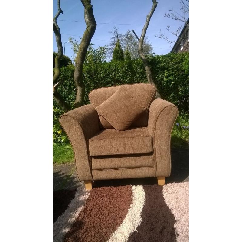 New Chocolate Natural Fabric Arm Chair