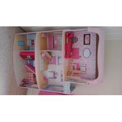 Barbie Playhouse & Huge bundle excellent Condition!!