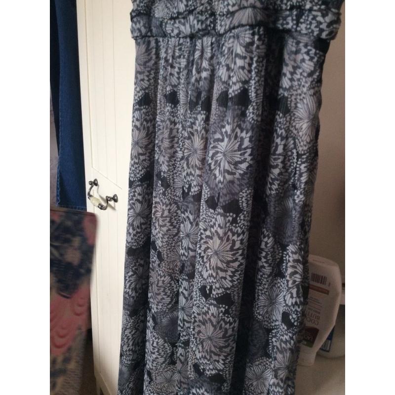 Maxi dress. JASPER CONRAN