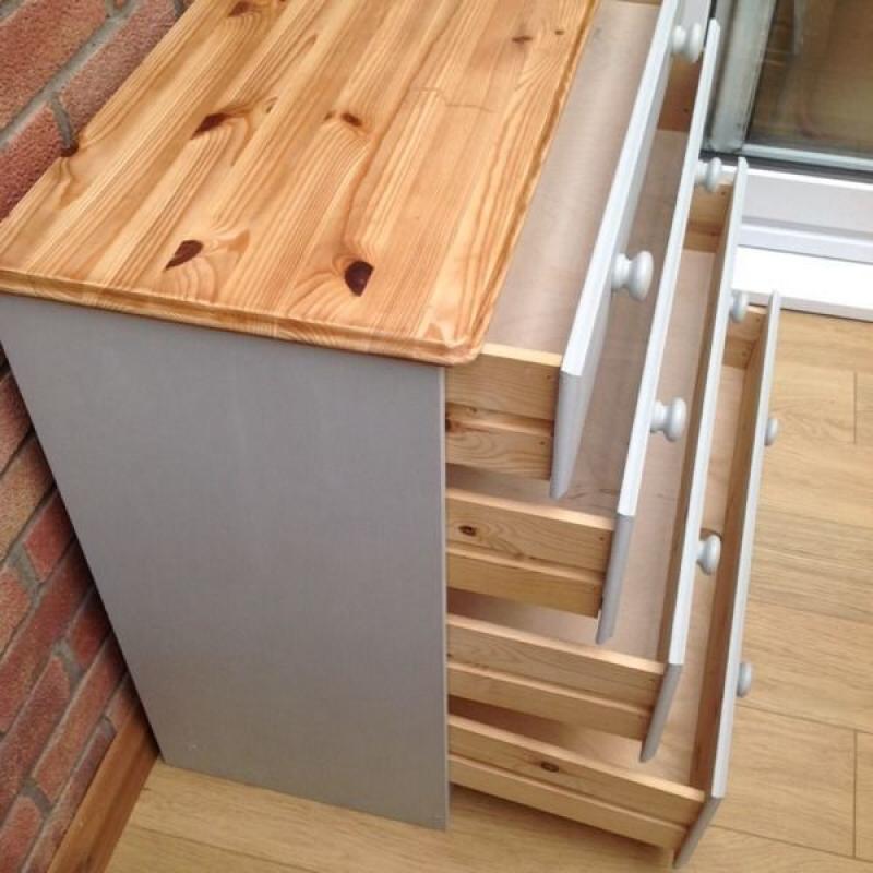 URGENT!! Modern chest of drawers -PINE
