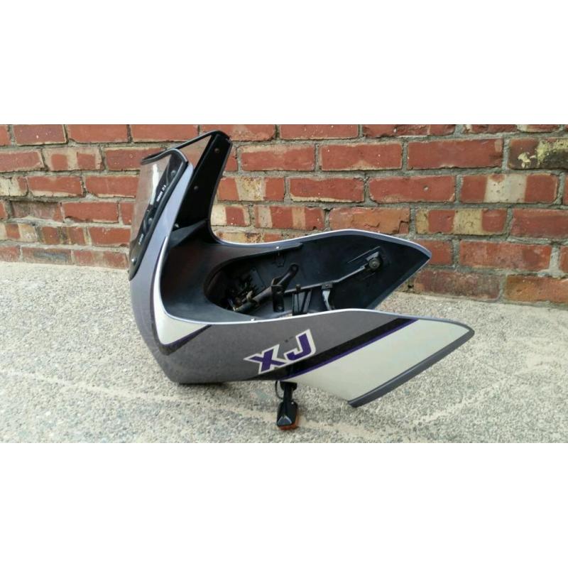 Xj600 pre diversion 1991 fairings and seat