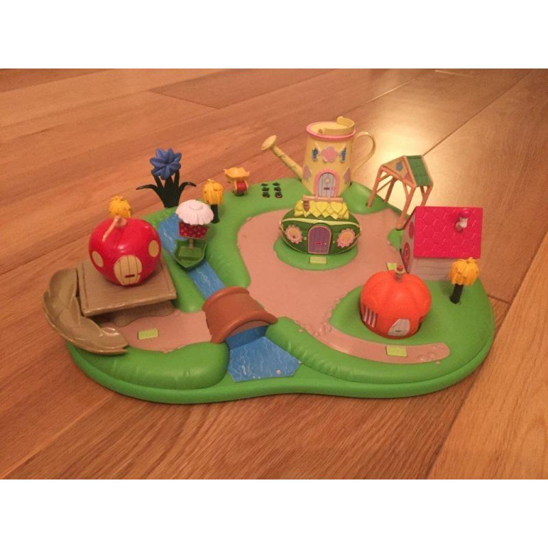 Fifi and the flowerpots mini play set