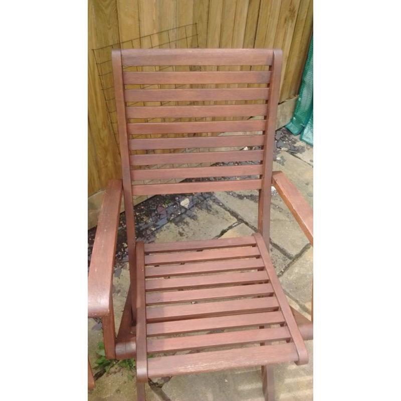 2 x folding, wooden garden chairs for sale - sturdy but would benefit from a bit of wood staining)