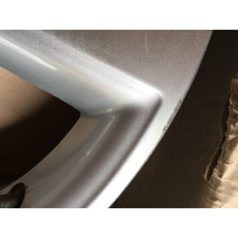 4 Quashqi alloy wheels all VERY good condition