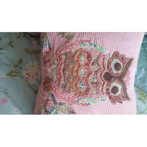 Lots of lovely cushions