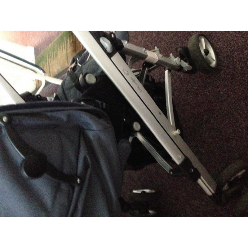 Loola push chair and stroller