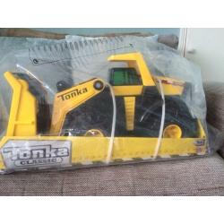 *Brand new* Tonka Classic Loader
