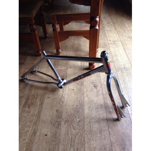Old school Redline 1985 frame and forks