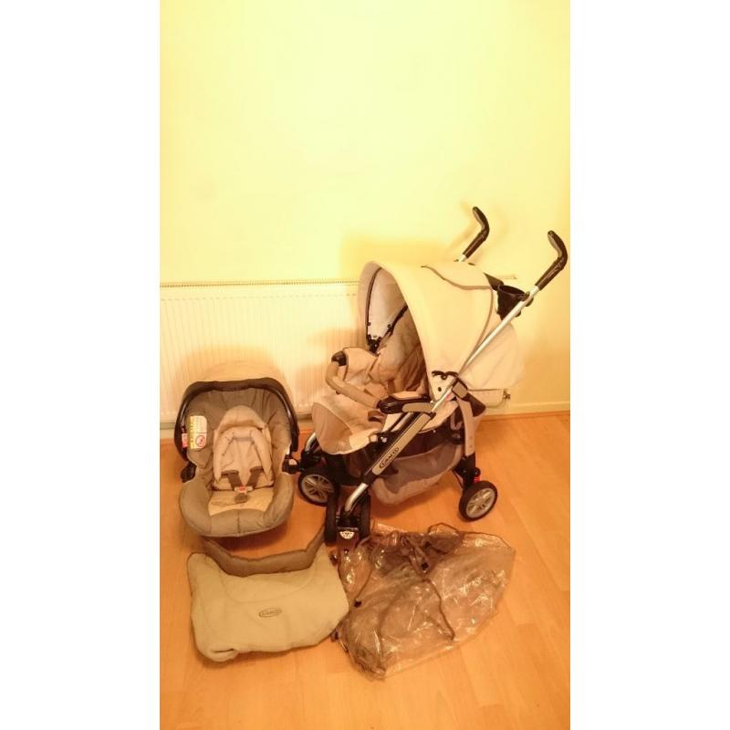 Used Graco Cleo travel system, good and clean condition