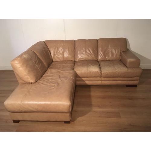 Beautiful real leather corner sofa with free delivery within London