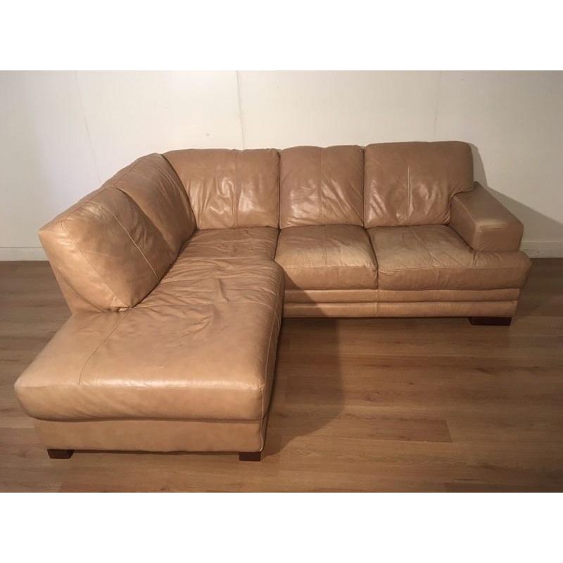 Beautiful real leather corner sofa with free delivery within London