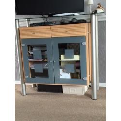TV UNIT