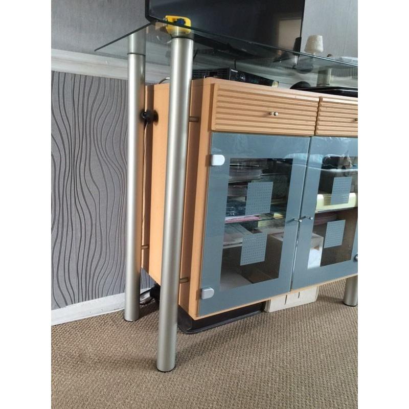 TV UNIT