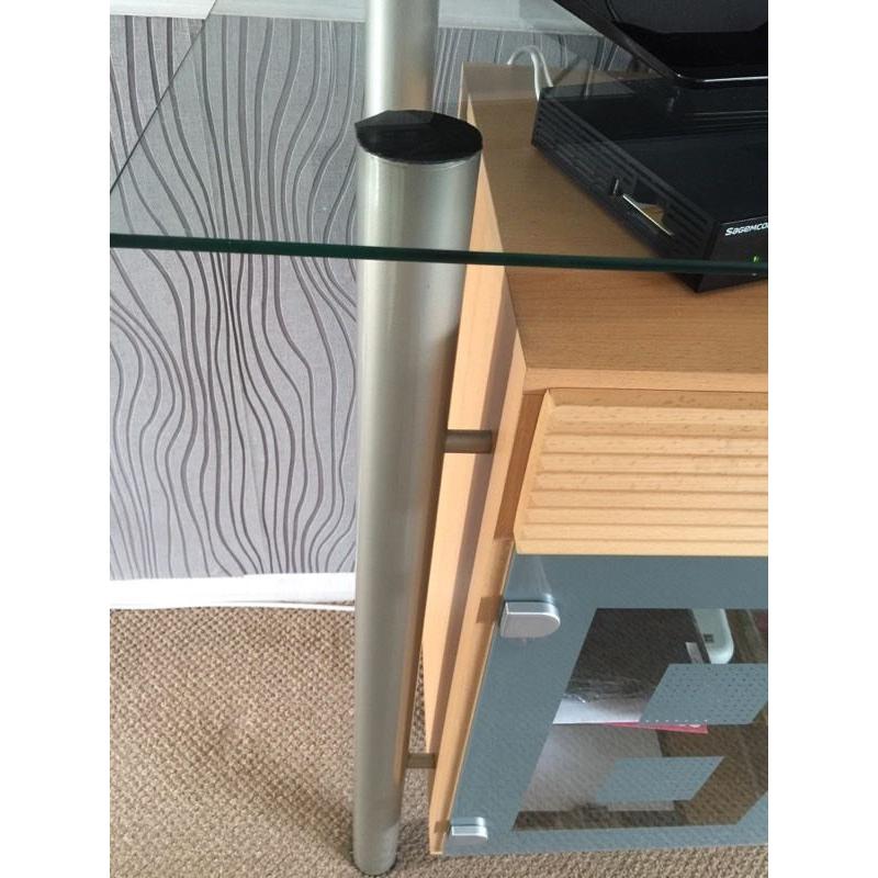 TV UNIT