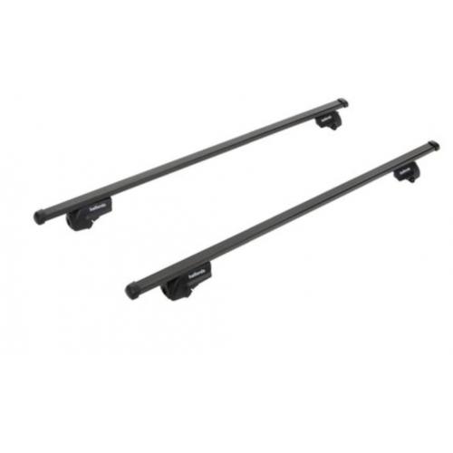 Thule roof bars and foot pack *4