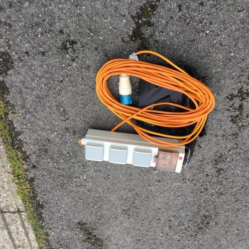 3 socket electric hook up