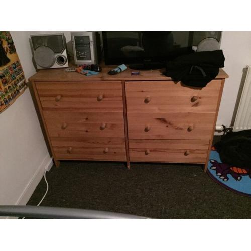Chest of drawers