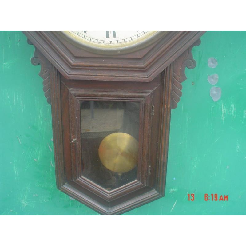 ANTIQUE WALL CLOCK