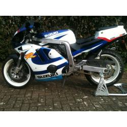 Suzuki gsxr 400