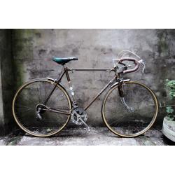 CARLTON CRITERIUM, vintage racer racing road bike, 22 inch, 10 speed