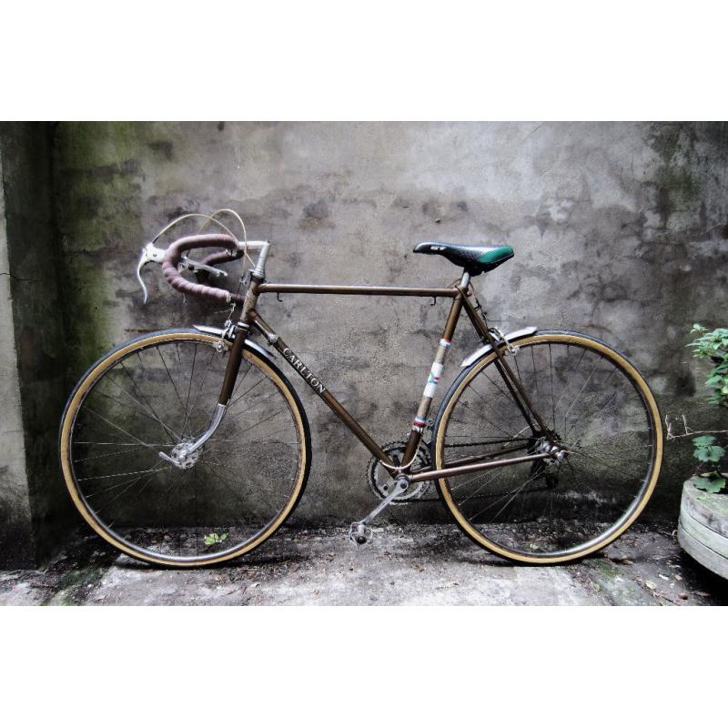 CARLTON CRITERIUM, vintage racer racing road bike, 22 inch, 10 speed