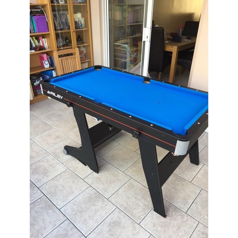 Folding Pool Table 5ft x 2ft 9 inches