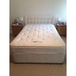 Double divan bed with 4 drawers