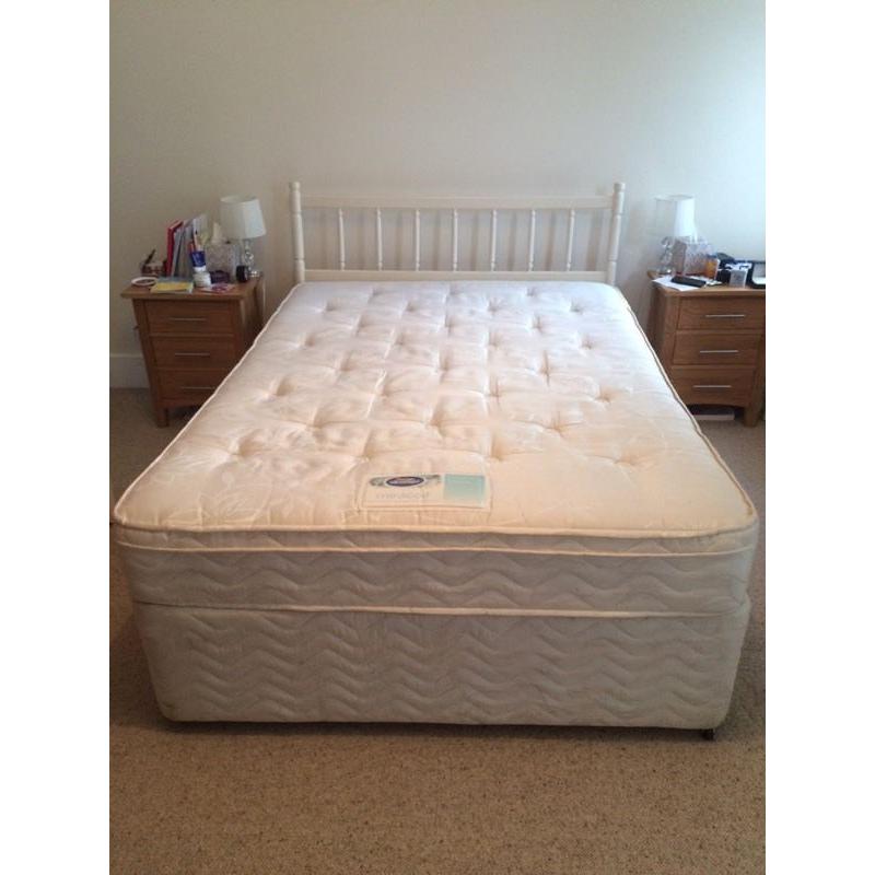 Double divan bed with 4 drawers
