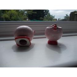 WHITTARDS PAIR OF CHICK EGG CUPS