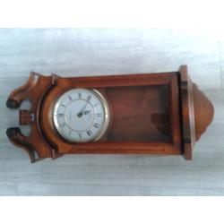Good sized ornate wall clock, needs attention - just new battery hand set required