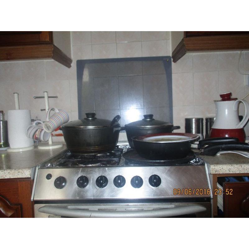 Indesit Stainless Steel Cooker - USED (GOOD CONDITION)