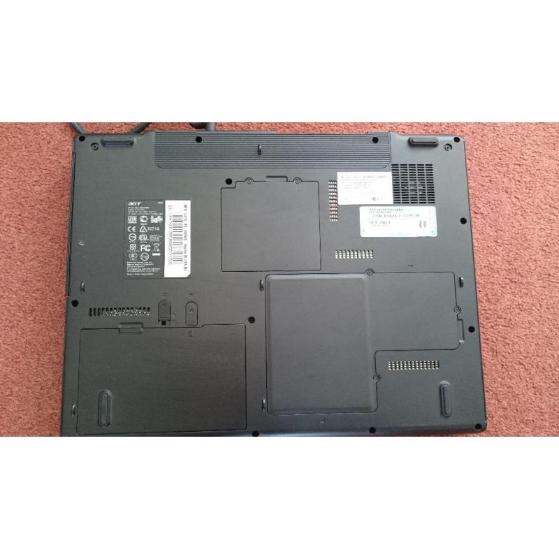 Laptop *REDUCED* Acer Aspire 3613WLMi 60GB Hard Drive, 1.5GB Memory, Charger. For Spares And Repairs