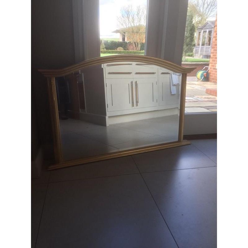 Gold mirror