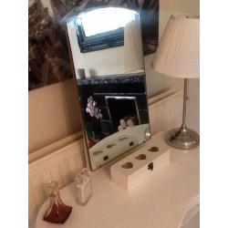 KIDNEY SHAPED ELEGANT DRESSING TABLE WITH TILTING MIRROR