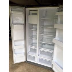 Samsung American fridge freezer.
