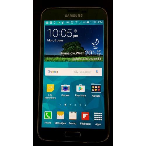 Samsung Galaxy S5 Gold, Unlocked, Good condition with Original box, charger and cases