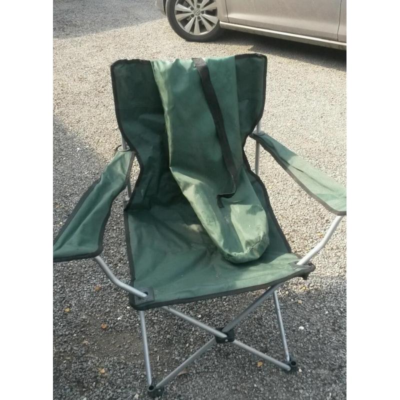 Green canvas camping chair
