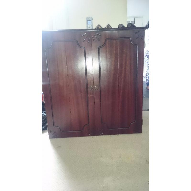 TV Stereo Hi-fi Cabinet corner shelf burgundy