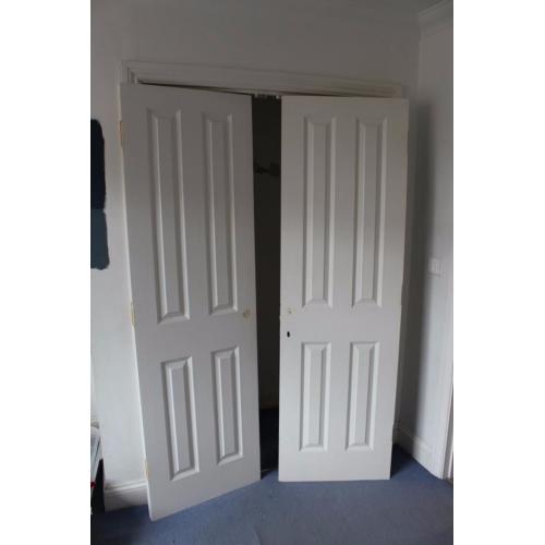 2x solid 4-panel internal doors 600 x 1980mm (2 ft x 6ft 6) Painted white (east dulwich)