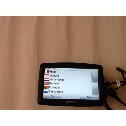 Tomtom excellent condition with accessories