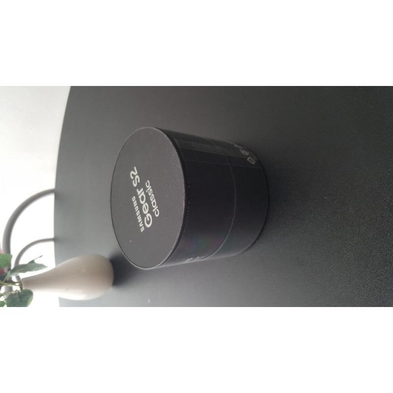 Samsung Galaxy Gear S2 Classic Smart Watch