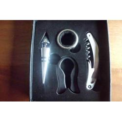 BRAND NEW, NEVER USED, 4 PIECE SOMMELIER WINE OPENING SET in BLACK PRESENTATION CASE